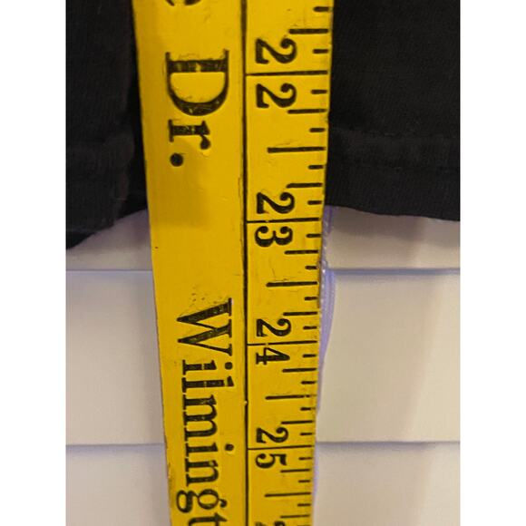 Kiss World Tour 77 Black T-shirt unisex Size Small Cotton Concert - Picture 3 of 6